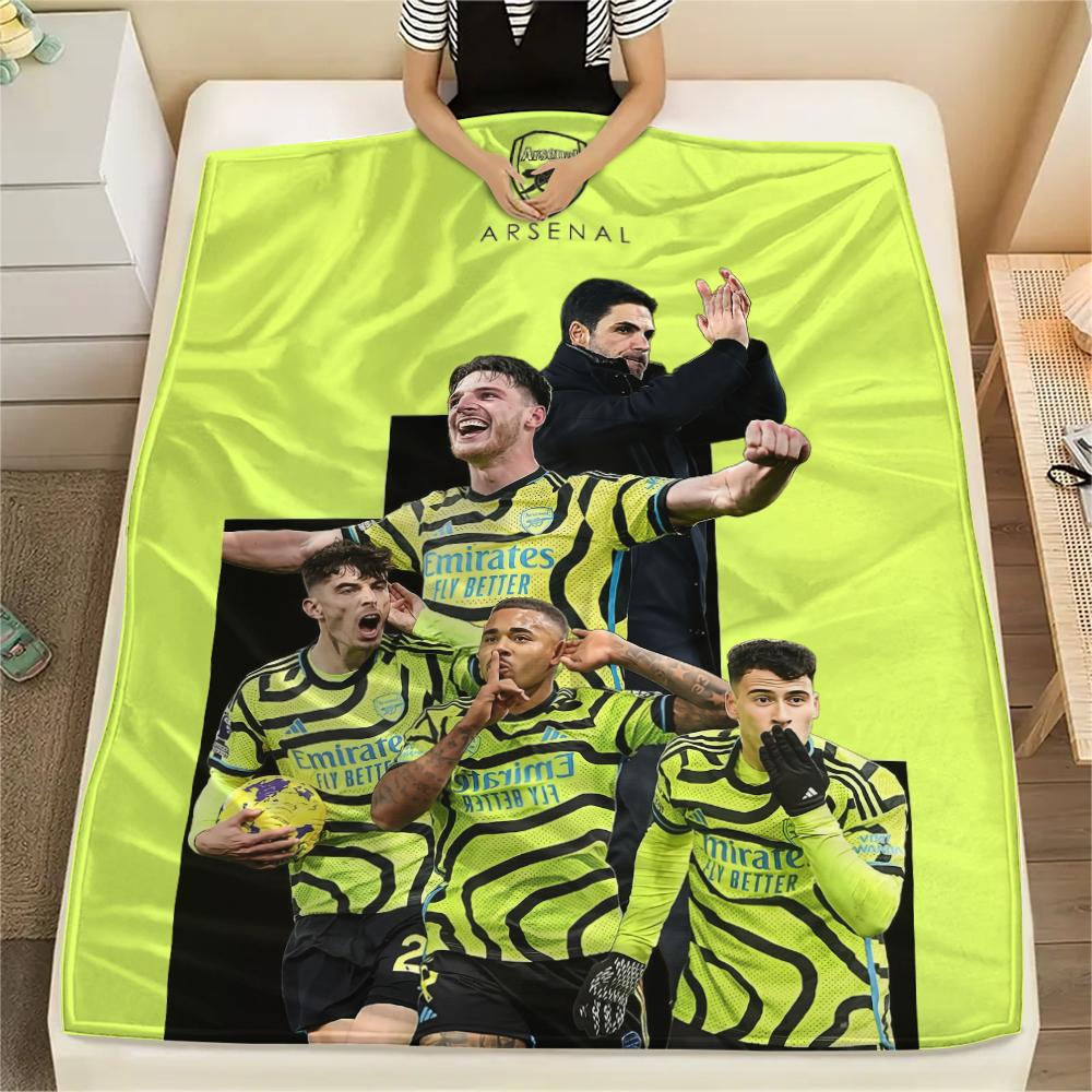 Arsenal Football Team,pattern Flannel Blanket, High quality Comfortable for All Seasons, Home Decor, Warmth and Comfort, Perfect for Gifts.