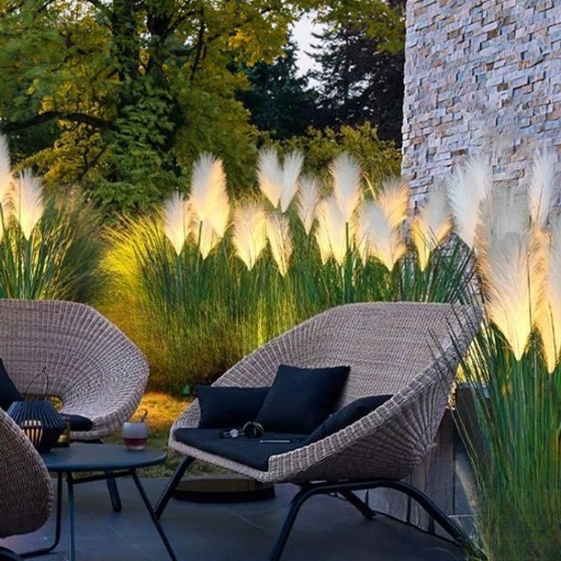 Solar Powered Reed Shaped Light Waterproof Outdoor Courtyard Lamp for Garden Park Road Courtyard Lawn Patio Decor Lighting