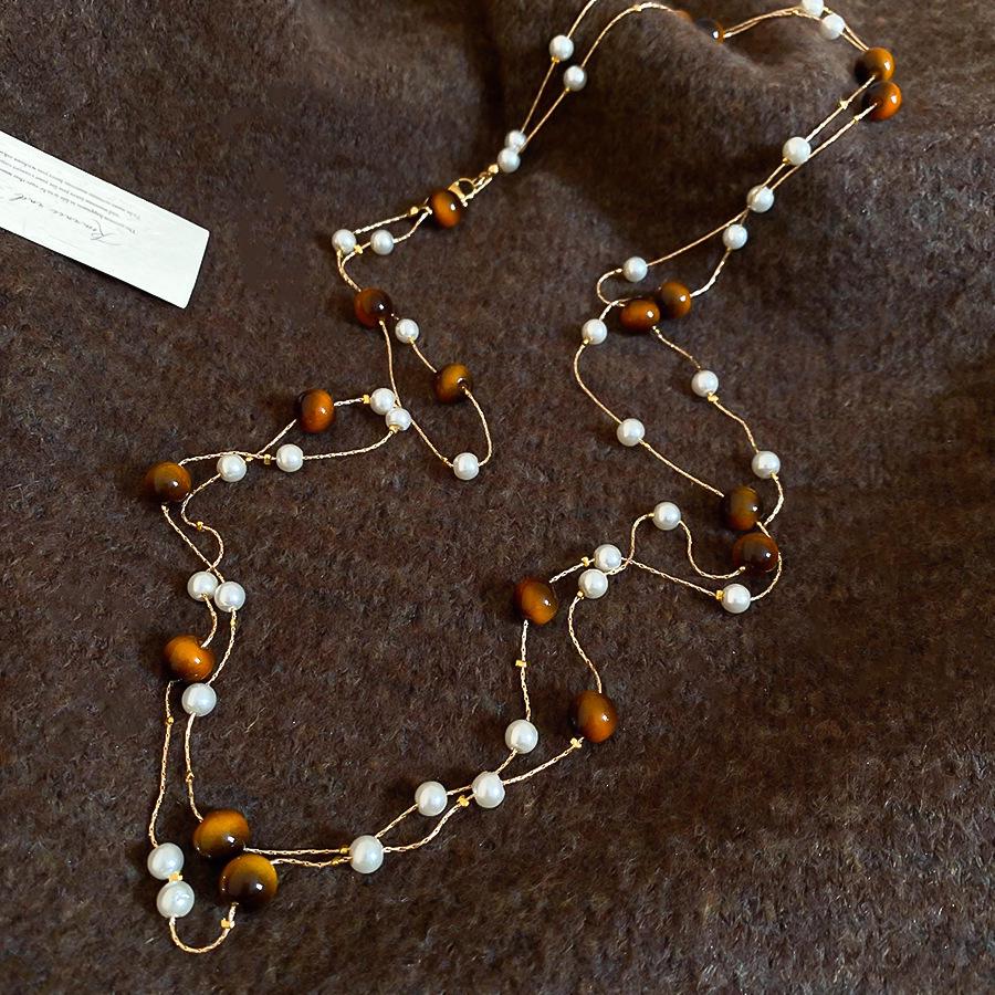 Maillard Tiger Eye Bead Round Pendant Necklace - Retro Casual Style Sweater Chain, Simple and Versatile.