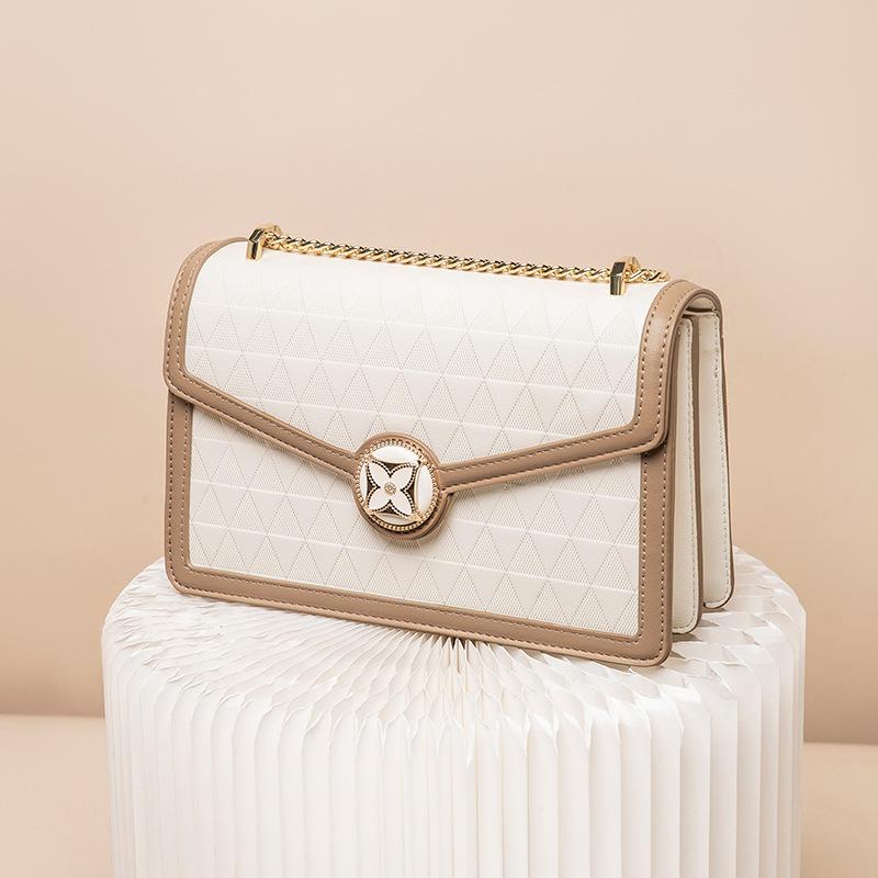 

Новинка 2023 года, летняя модная маленькая квадратная сумка с цепочкой, сумка-конверт на одно плечо, универсальная женская маленькая сумка через плечо M