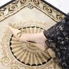 Scarpe singole da donna con tacco sottile, tacco medio, bocca bassa, a punta, in pelle verniciata con motivo pietra retrò con fibbia in metallo