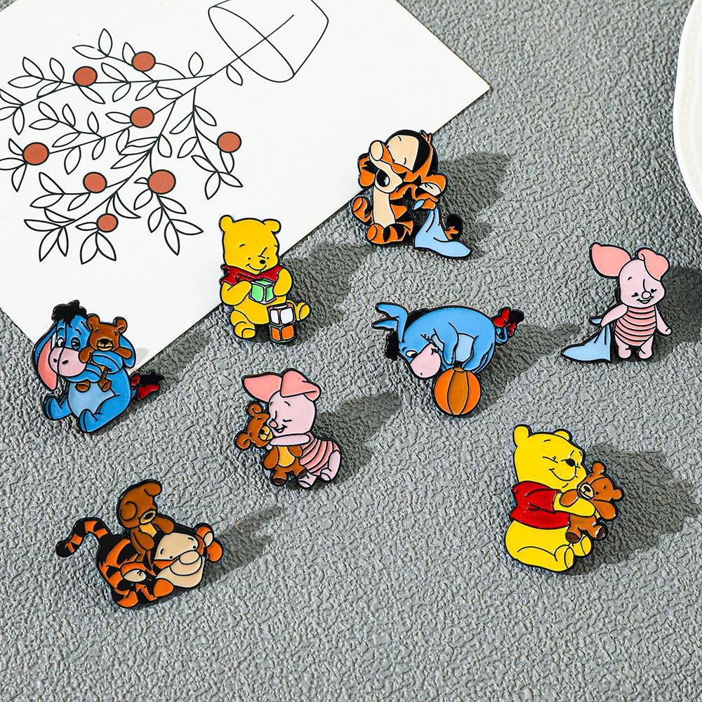8 PCS Disney Cute Cartoon Brooches Winnie the Pooh, Piggy and Eeyore - Enamel Pins and Metal Badges for Clothes, Backpacks and Gifts for Friends