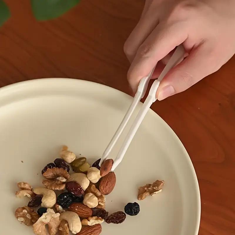 Multifunctional Plastic Chopsticks for Lazy People, No Dirty Hands, Potato Chip Clips, Casual Snack Clips, Non-stick Finger Grip Design