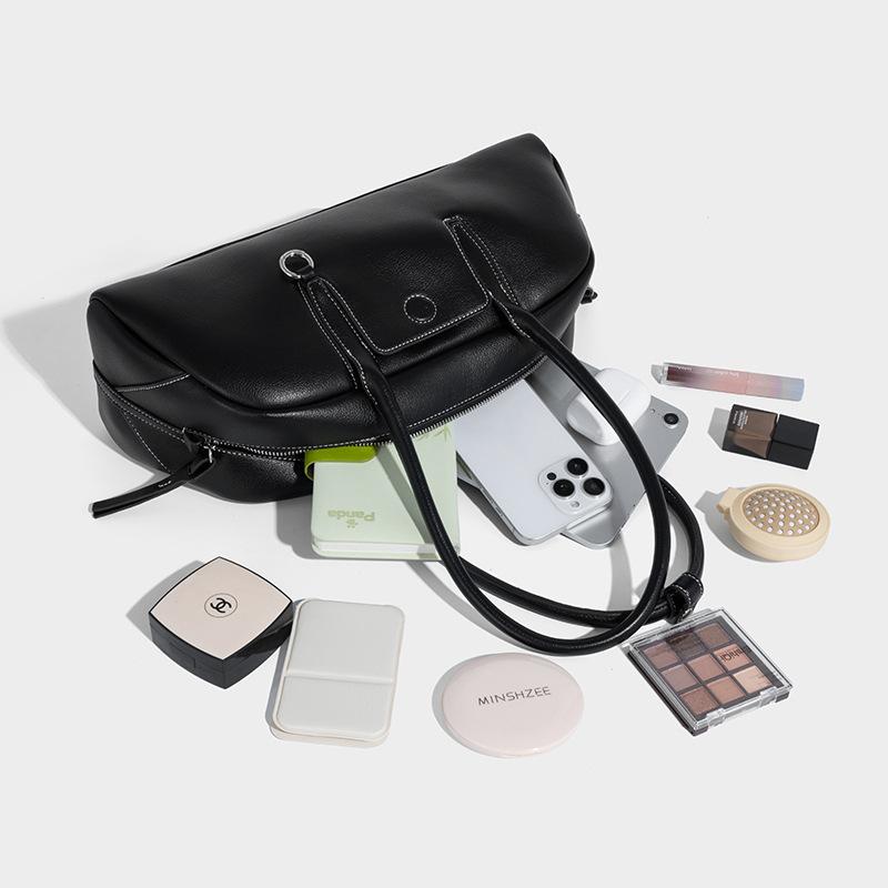 Niche 2025 Autumn Winter New Bowling Bag Tracing Pillow Bag Boston Underarm Baguette Women's Handbag