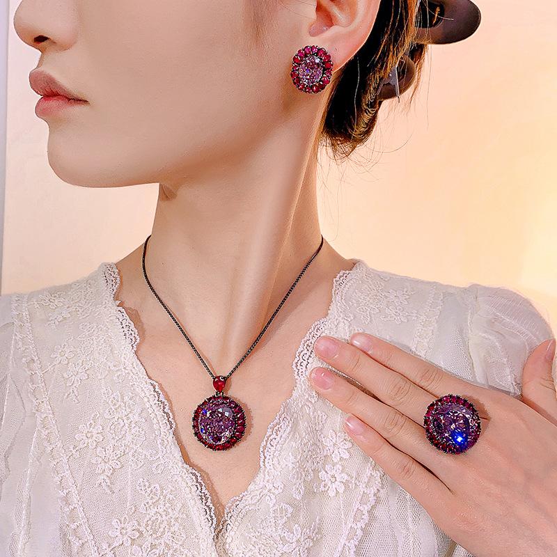Women's Trendy Flower Shape Pearl Inlaid 18K Gold Plated Brass Copper Alloy Movable Ring Pendant Necklace Set