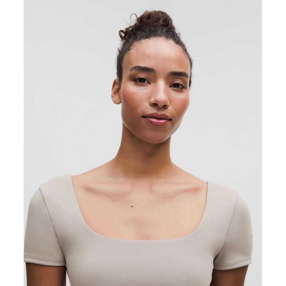 Lululemon WUnder Under SmooThcover Square Neck T shirT Warm Ash Grey
