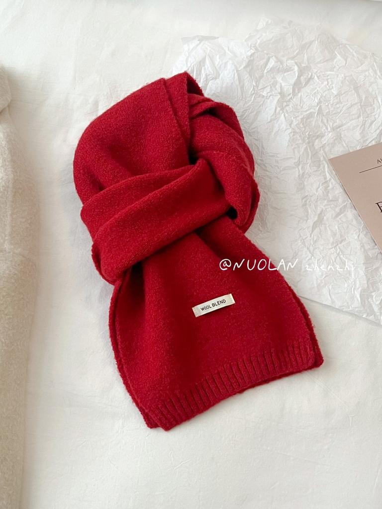 Solid color atmosphere versatile soft waxy wool blended knitted scarf women's autumn and winter white student wool scarf wholesale