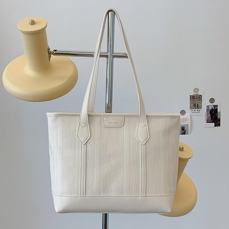 Large Capacity Commuting Casual Ladies Fashionable Retro New Soft Face Solid Color One Shoulder Armpit Tote Women's Bag