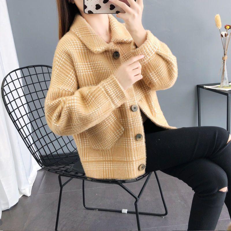 Trendy kostkovaný cardigan kabát s kapsami pro drobné ženy, teplý a stylový, ideální na podzim a zimu