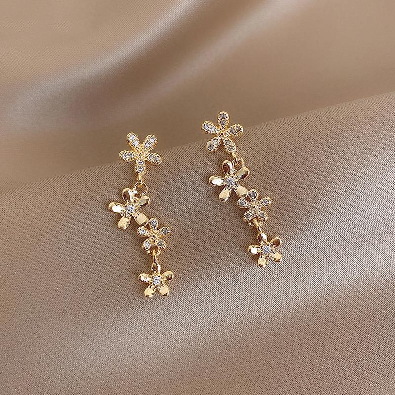 

New Tidal Zircon Tassel Flower Earrings with a Cross border Simple and Exquisite Style, Popular Internet Earrings for Women