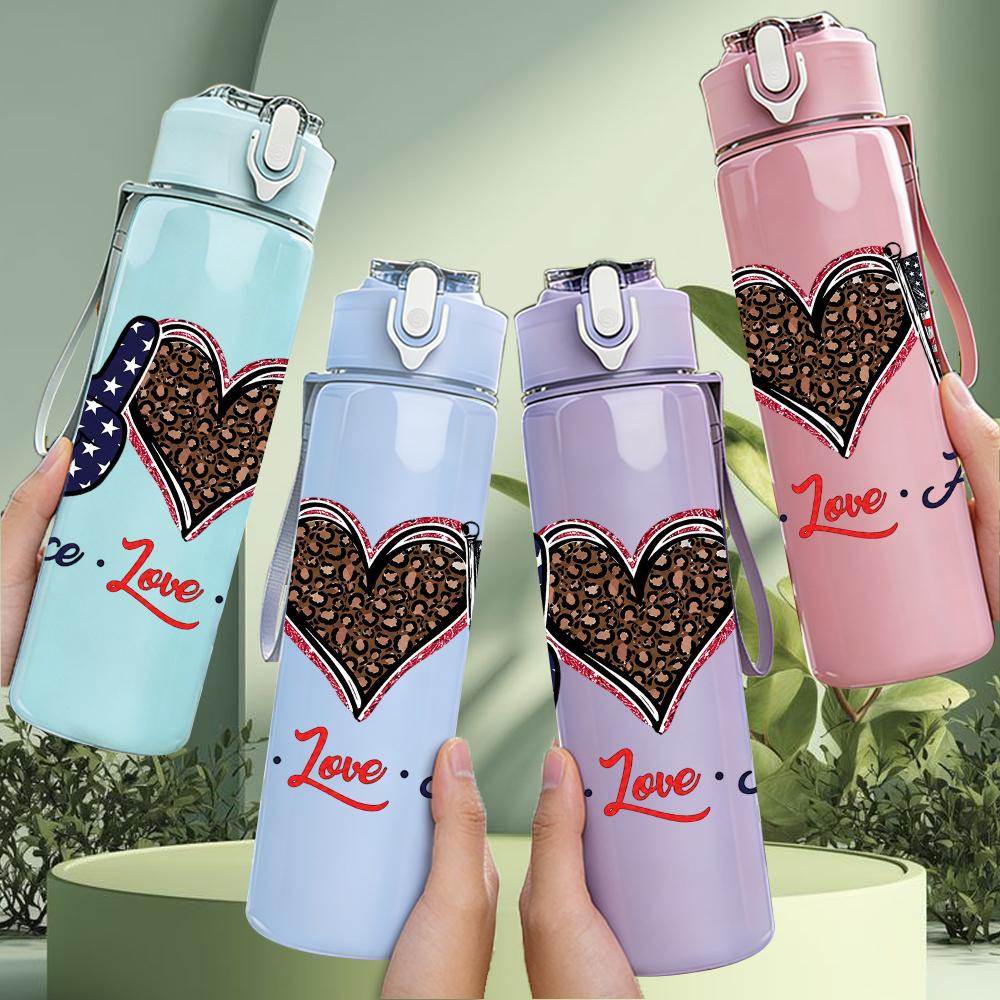 1PC Peace Love America Flag Graphic,750ml Color Plastic Sports Water Bottle,Leakproof Flip Straw Lid,Suitable for Sports Office Home Use
