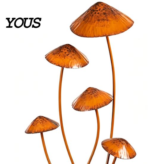Outdoor Decorative Yard Art Metal Mushroom Garden Stake, Retro Mushrooms Statue, Style Set Stake Plant Sculpture for Lawn Planter Decor Fade Resistant