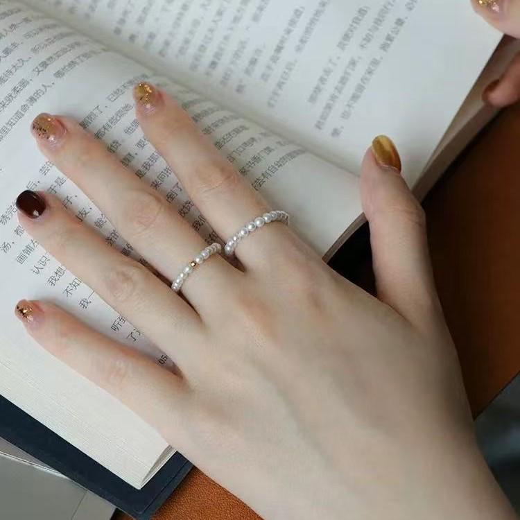 Women's Pearl Gold Bean Ring: Minimalist High-End Light Luxury Design, Exquisite Daily Fashion Jewelry.