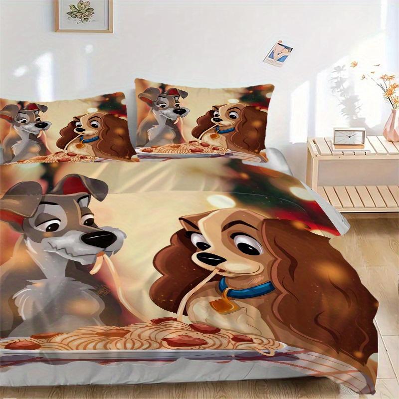

3pcs Lady and the Tramp Eating Noodles Printed Quilt Set - Includes 1 Quilt Cover and 2 Pillowcases, Machine Washable - Suitable for All Seasons. 135x200cm