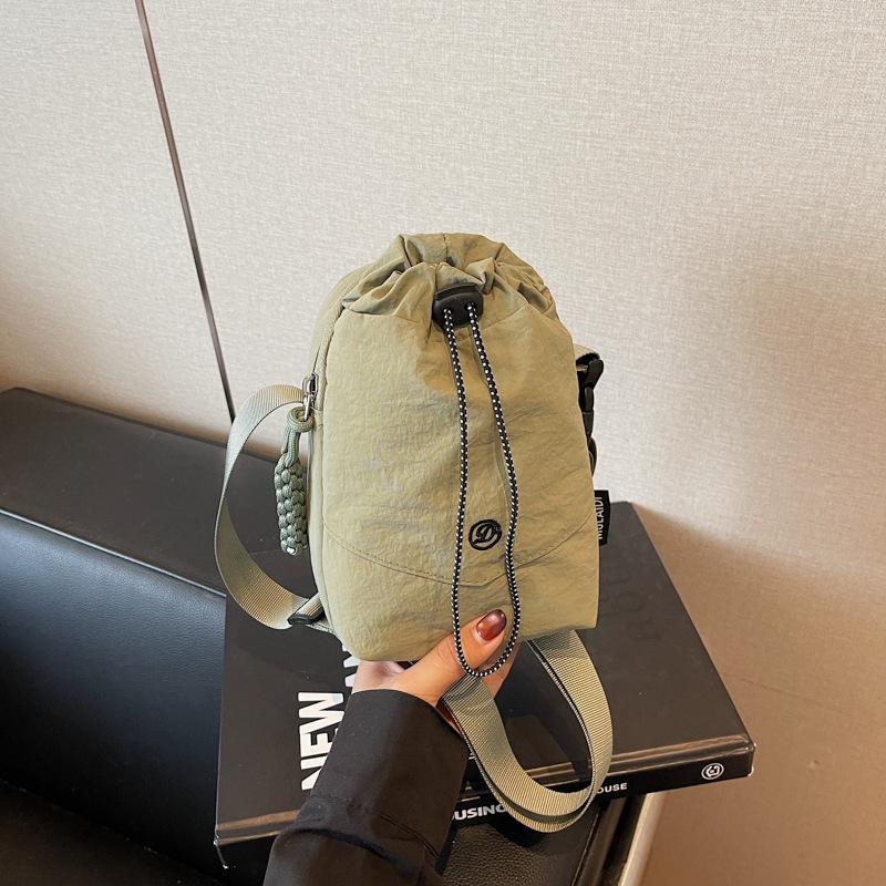 Summer High-End Niche Mobile Phone Crossbody Small Bag Women'S Outdoor Sports Solid Color Canvas Water Cup Bag