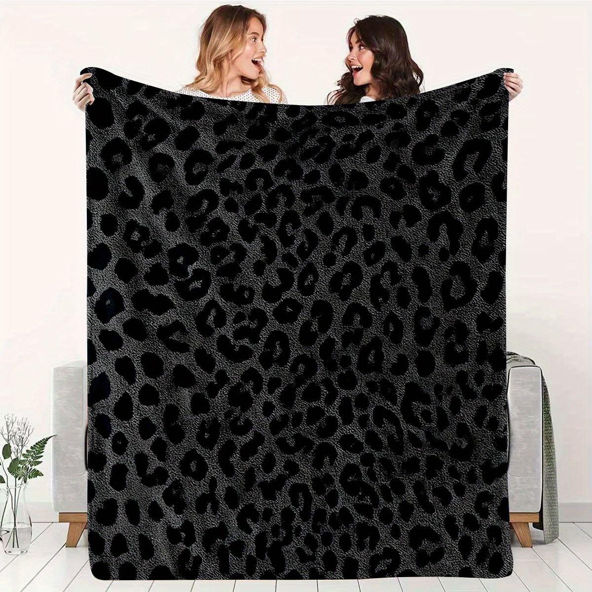 

1 pc Leopard print extra soft flannel blanket is suitable for bedrooms living rooms camping offices comfortable Christmas gift 75cmx90cm