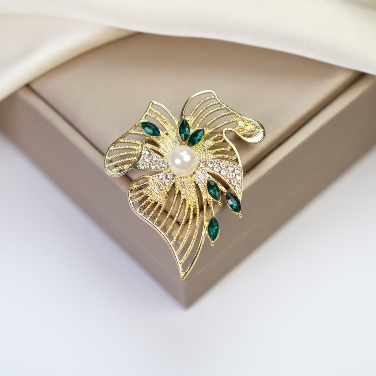 Luxurious Vintage Pearl Rhinestone Brooch Corsage - Elegant Anti-Exposure Pin