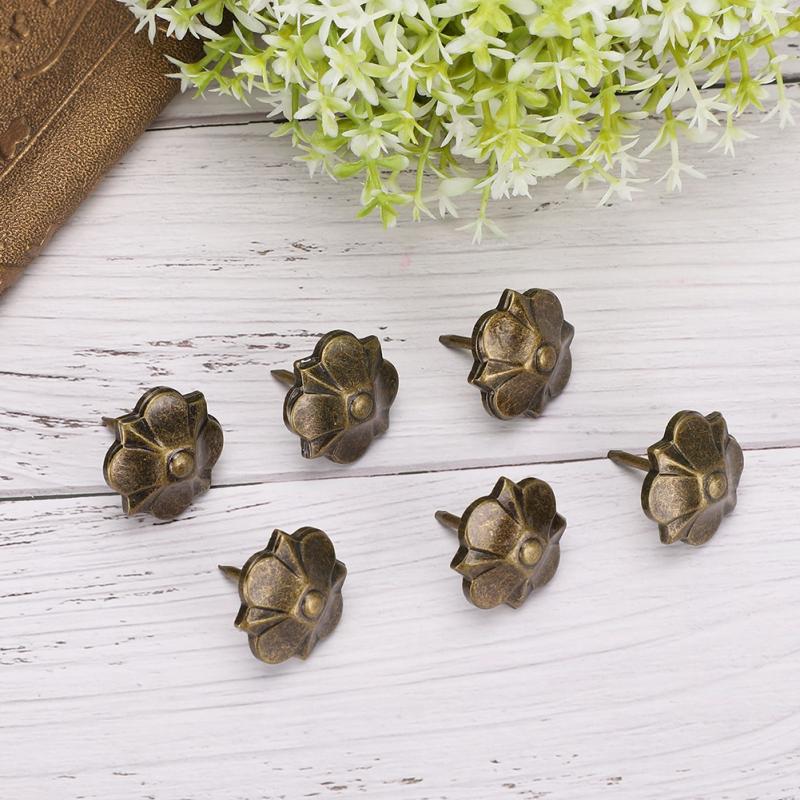 20 Stück Sofa-Blasennägel im Vintage-Stil, verdickt, 4-blättriges Kleeblattmuster, dekorative Verschlüsse, 20 x 22 mm