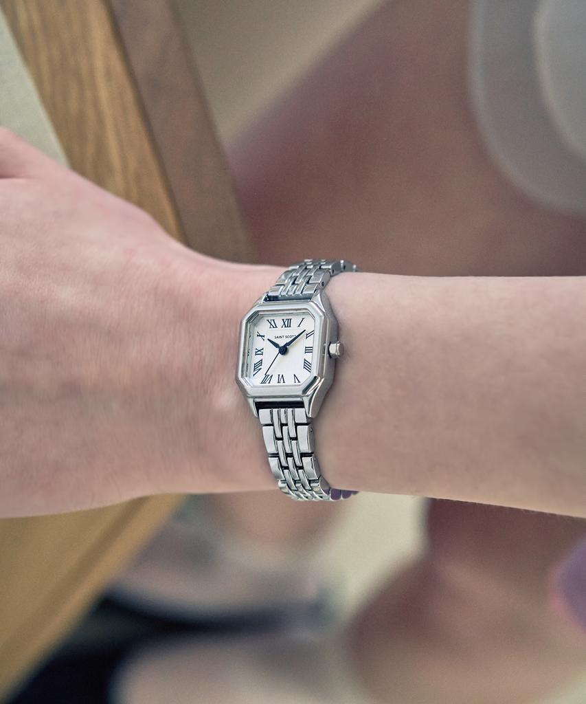 Seinteuseukoteuleondeon Encore Square Watch - Silver / St1100Sss