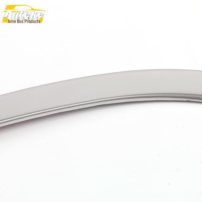 Highlander Fog Light Eyebrow Trim Cover: Bumper Accessory for 2022 Model.