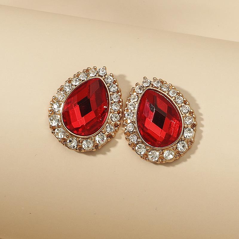 Baroque Water Drop Rhinestone Earrings: Retro French & Hong Kong Style