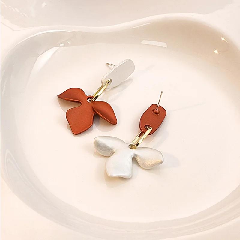 

2025 New in Trend Korean Green Rose Color Flower Drop Earrings for Women Exaggerated Flower Hanging Sweet Earrings Zircon Gift
