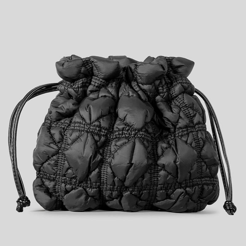IELGY Simple Rhombus Drawstring Drawstring Bucket Bag Nylon Cloth One-Shoulder Messenger Lightweight Dumpling Bag