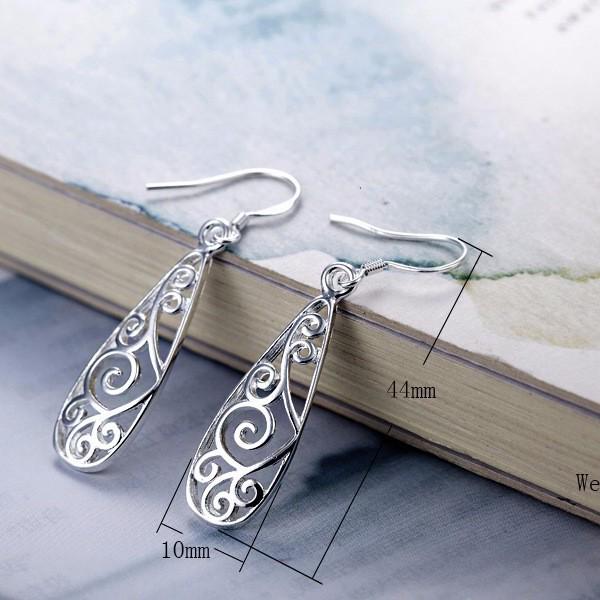 Silver-Plated Water-Drop Retro Hollow Earrings: Trendy and High-End Fashion for Europe and America