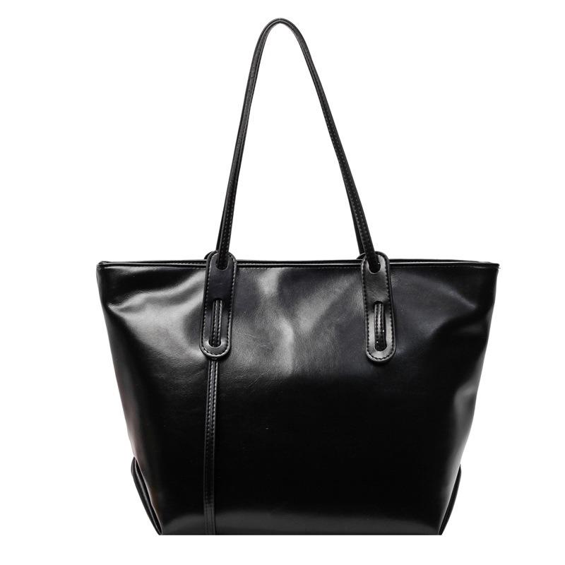 

Retro oil wax leather big bag women s summer new versatile college student class shoulder bag fashion tote bag чорний