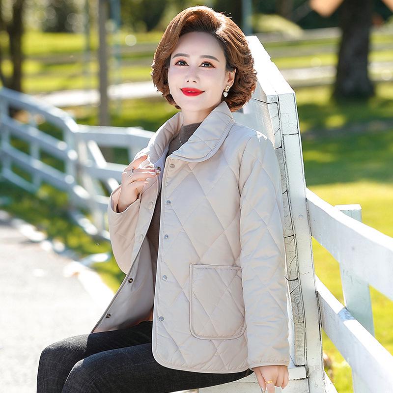 Dámský podzimní/zimní lehký a hřejivý bavlněný kabát - Módní krátká prošívaná bunda pro ženy středního a staršího věku.