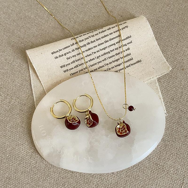 Rodie coaptă pandantiv colier Stud cercei femeii design de nișă simț personalitate rafinat versatil modă gât lanț pulover lanț