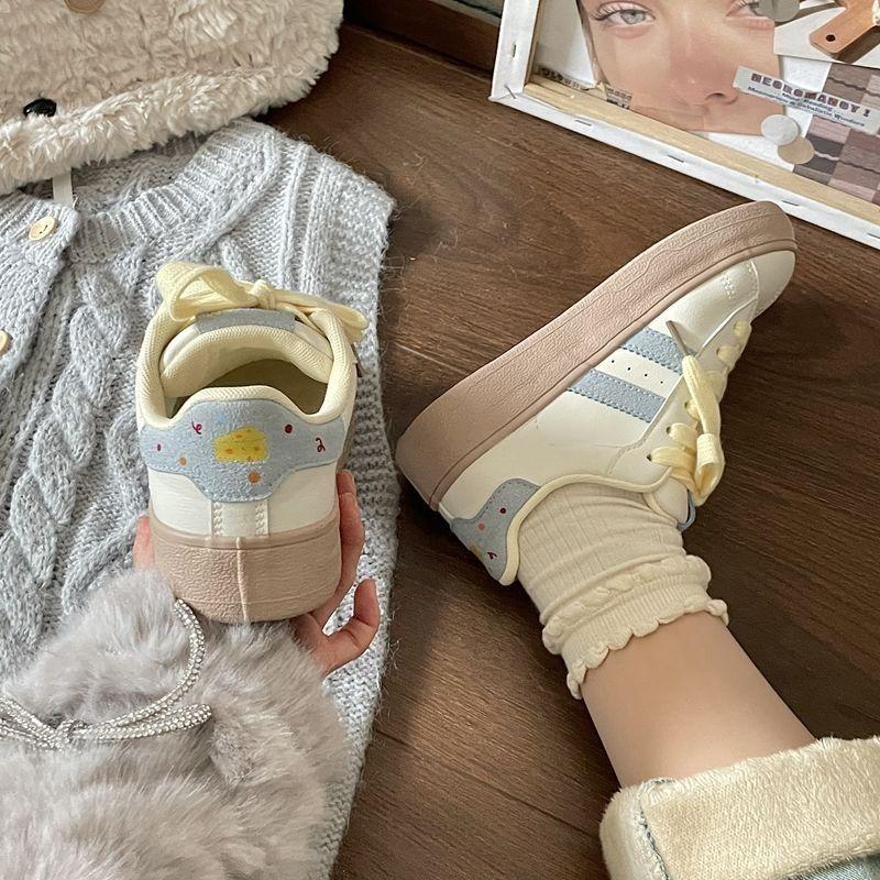 Guochao Niche McDonald's Red Contrasting Color Board Shoes Women's Versatile Platform White Shoes Casual Bread Shoes