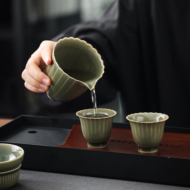 Hongyu Yueqingmei 9-Piece Ceramic Teapot Gift Set
