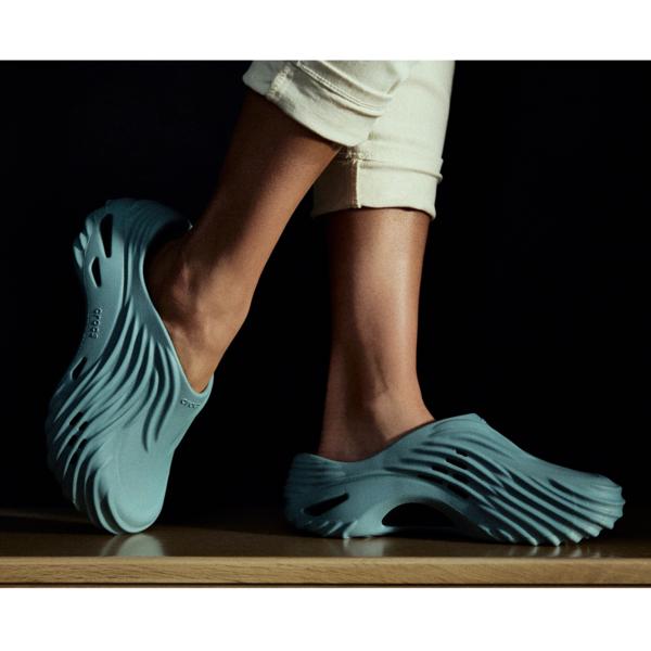 Crocs Unisex Eco Wave Sandal Slipper