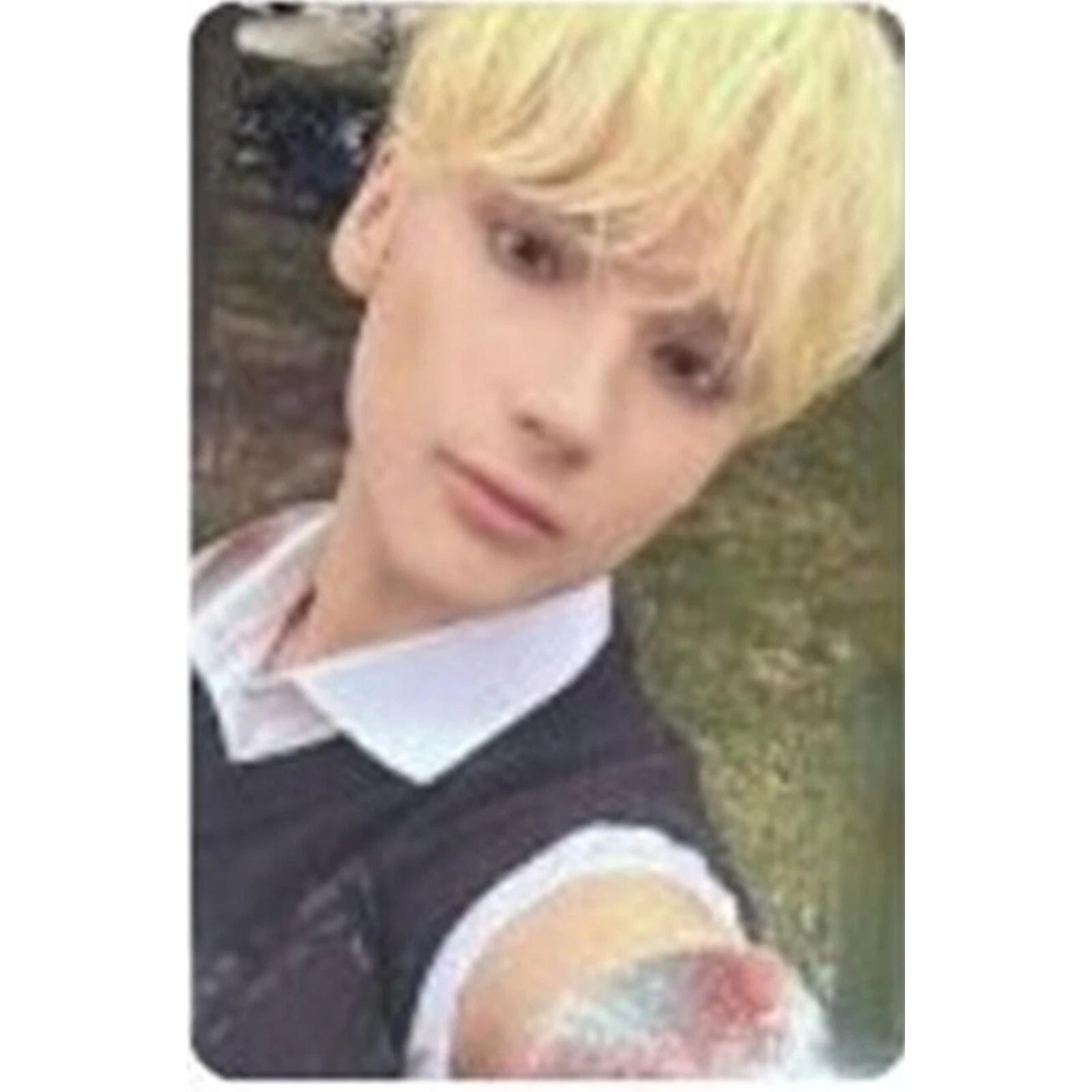 

TXT THE NAME CHAPTER : FREEFALL OFFICIAL PHOTO CARD weverse HUENINGKAI weverse B #2