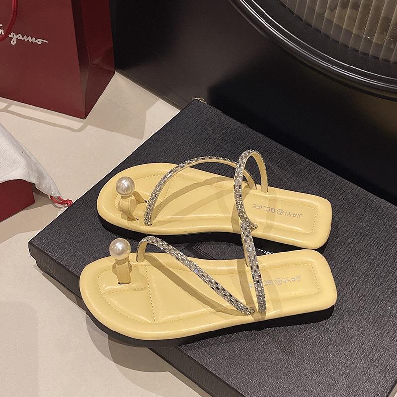 Pearl Toe Slippers Women's Summer New Flat-bottomed Toe Beach Sandals Soft-soled Non-slip Sandals