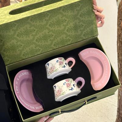 Hochwertiges Retro-Kaffeetassen- und Untertassenset, exquisites und hochwertiges Einweihungsgeschenk, Keramiktassen-Geschenkbox für Paare.