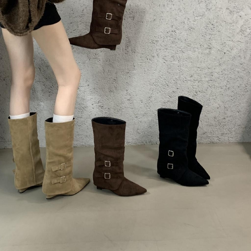 The inner height of the slope is increased by about 5cm. Square head, long boots, women's boots, short boots, high boots, and knight boots are wo