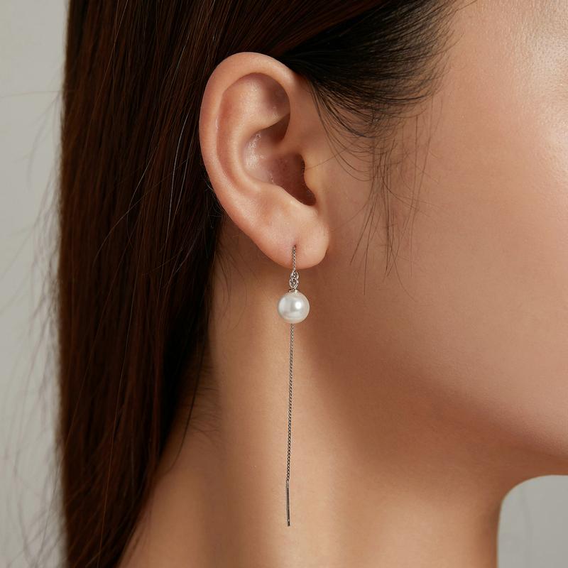 BAMOER 925 Sterling Silver kulaté bílé mušličkové perlové korálky s dlouhým řetízkem visací náušnice pro ženy jemné šperky