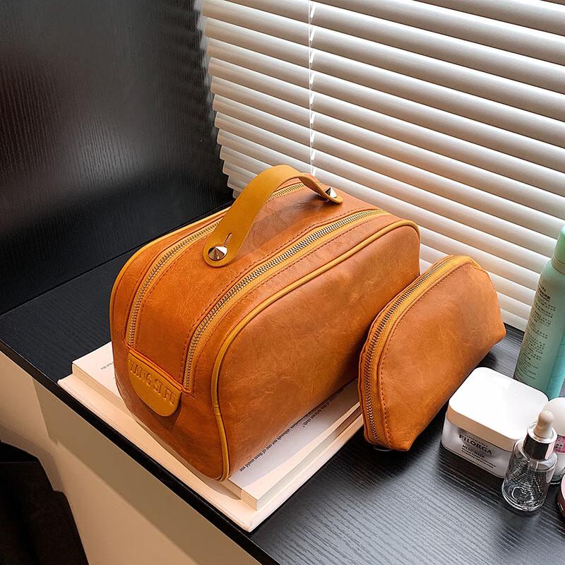 MDNG Travel Cosmetic and Wash Bag Set Small