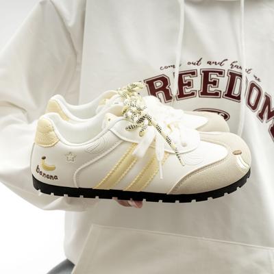 Schöne lässige Schuhe mit flacher Sohle Herbstschuhe Koreanische Mode vielseitiges Nischen-Design weiße Schuhe
