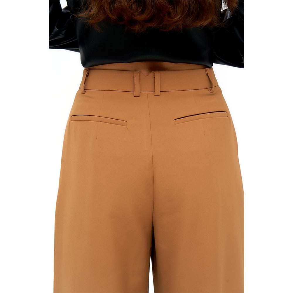 Hatu Wided Fit Trousers Beige