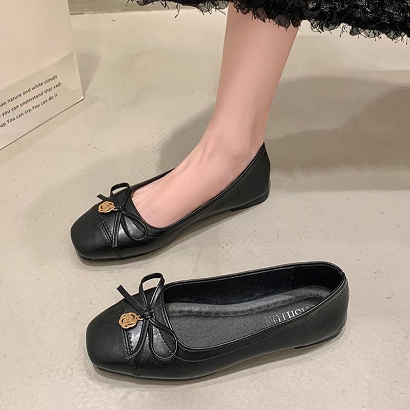 Mary Jane Women's Low Heel Soft Leather Shoes New Round Head Multi functional Retro Fashion Comfortable Leisure Versatile