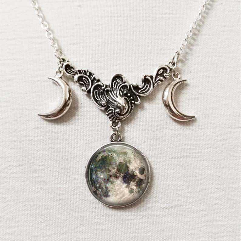 Fashion Moon Crystal Pendant Necklace For Women With Geometric Design And Cross Chain