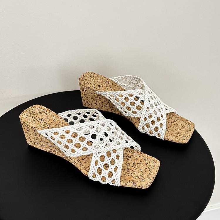 

Retro casual cross sandals 2025 summer new knitted slippers women s platform versatile outer slippers 39