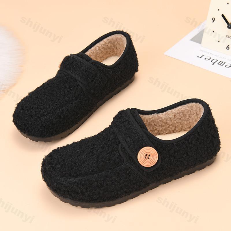 Women Flat Plush Shoes 2026 Winter New Vintage Casual Soft Sole Warm Shoes Comfortable Non Slip Lightweight Outdoor Cotton Shoes