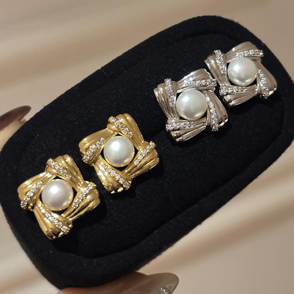 Heavy Industry Woven Natural Freshwater Pearl Stud Earrings Women's S925 Silver Needle Light Luxury High Sense Retro Temperament Earrings 2026
