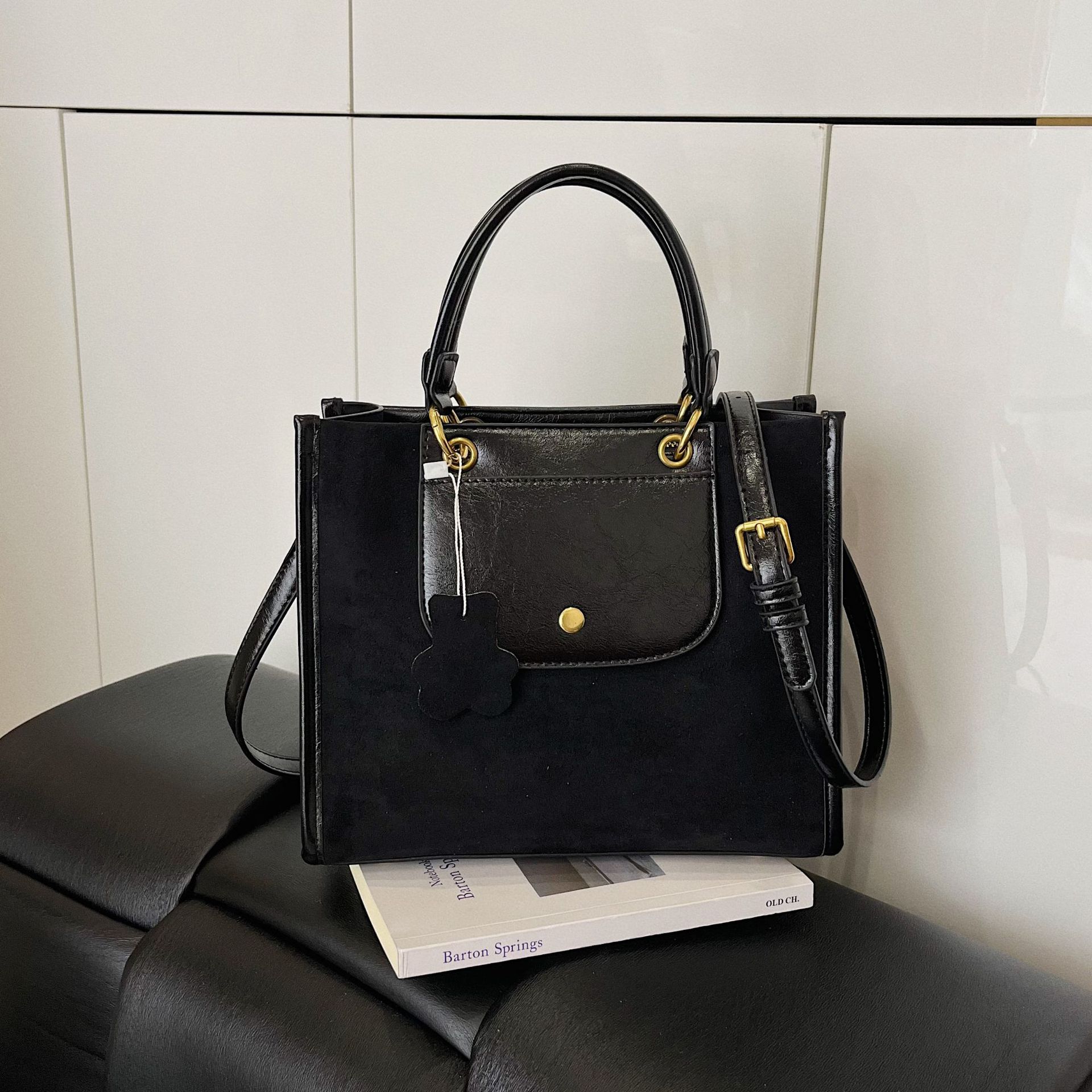 

Briefcase New Large Portable Tote Bag Shopping Bag Laptop Bag Large Capacity Commuting чёрный