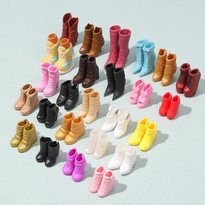 Kunststoff Mode Fußlänge 2,2 cm Zubehör Lange Knie Stiefel Heldenpuppen Stiefelpuppen Schuhe Socken