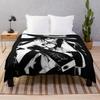 Hellsing - Alucard - Bereit zu töten Wurfdecke Riesige Couch Schlafsofa Retro Decken